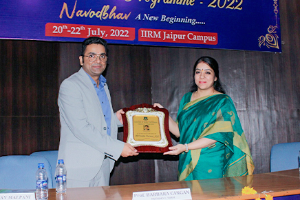 IIM A University
