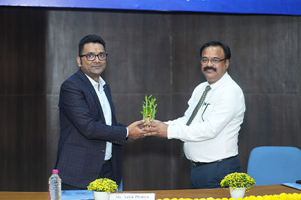 IIM A University