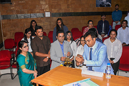 IIM A University